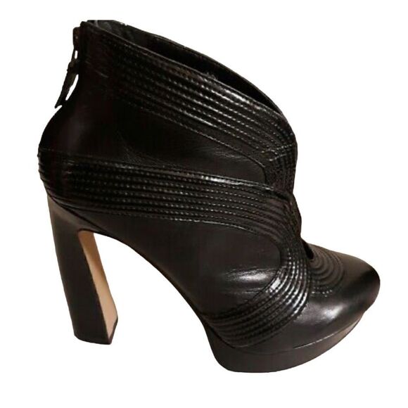 MRKT Women's Size 8.5 Leather Boots Black - Picture 1 of 8